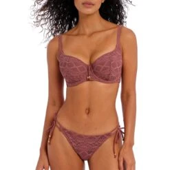 Bas De Bikini à Nouettes Maille Crochet Sundance Nutmeg -Luxe Sable Boutique bas de bikini a nouettes maille crochet sundance nutmeg 2