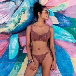 Bas De Bikini à Nouettes Maille Crochet Sundance Nutmeg -Luxe Sable Boutique bas de bikini a nouettes maille crochet sundance nutmeg 5