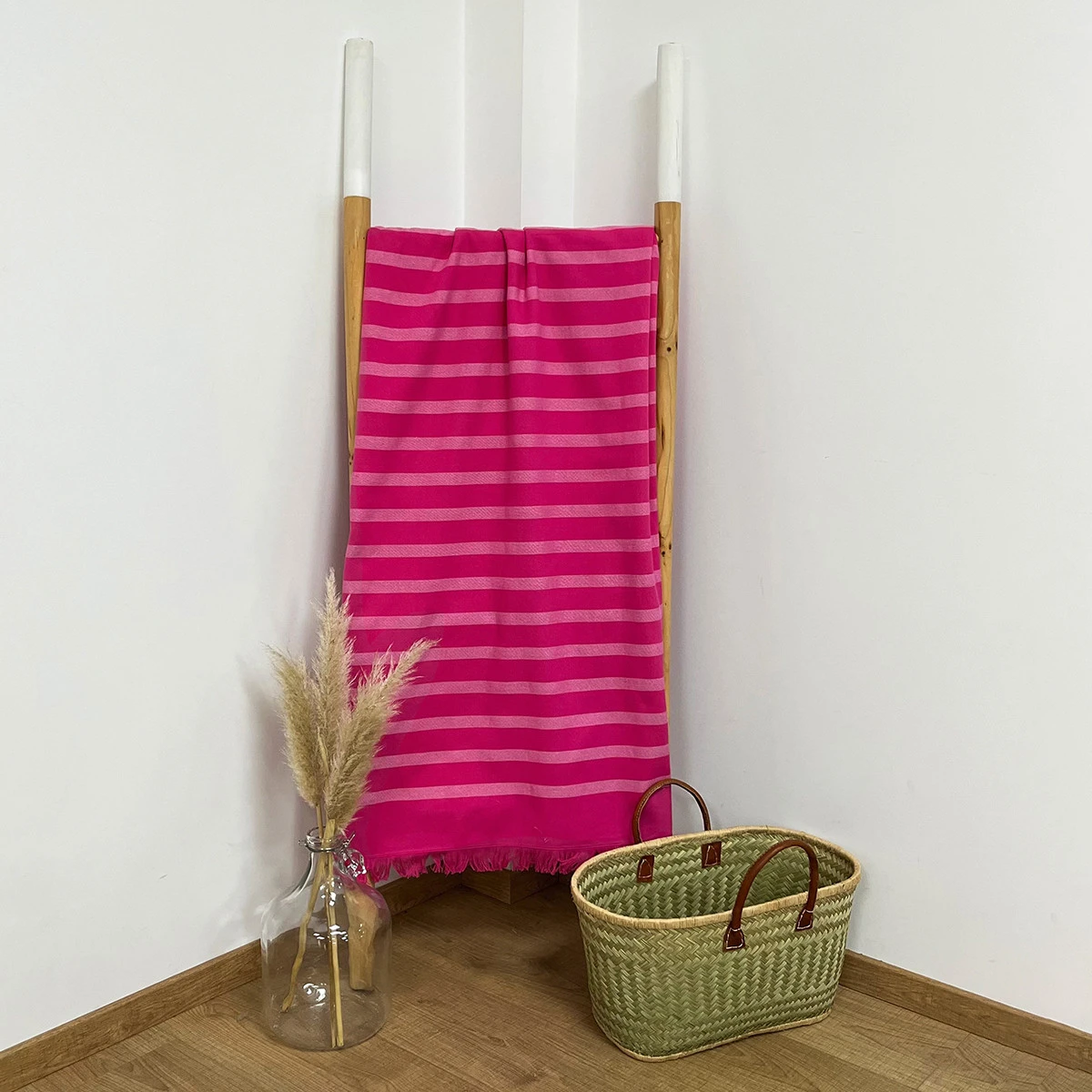 Fouta Doublée éponge 90x160cm Alanya Fuchsia 5 Fouta Doublée éponge 90x160cm Alanya Fuchsia – Image 3