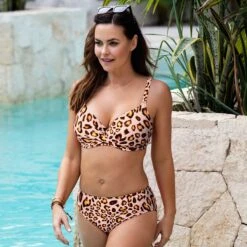 Haut De Maillot De Bain Twisté Kabini Oasis Léopard -Luxe Sable Boutique haut de maillot de bain twiste kabini oasis leopard 4