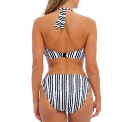 Haut De Maillot De Bain Twisté Sunshine Coast French Navy 11 Haut De Maillot De Bain Twisté Sunshine Coast French Navy -Luxe Sable Boutique haut de maillot de bain twiste sunshine coast french navy 3