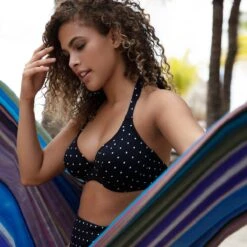 Haut De Maillot Tour De Cou Jewel Cove Noir -Luxe Sable Boutique haut de maillot tour de cou jewel cove noir 3